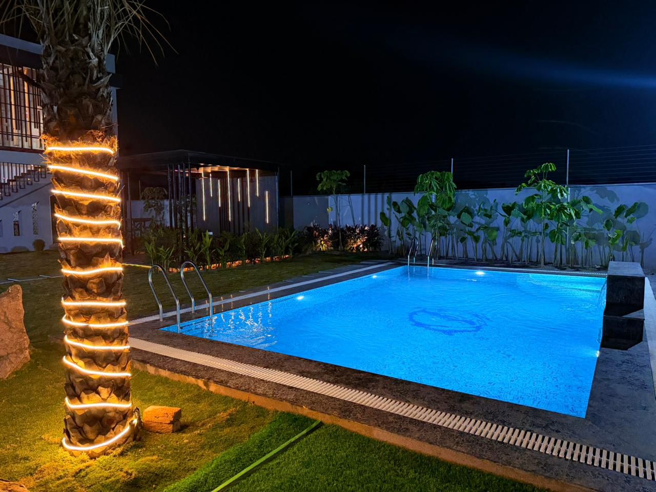 Private swimming pool at D Treatfarms farmhouse stay near Hyderabad